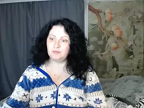 Lillian2 online show from 11-04-25, 10:46