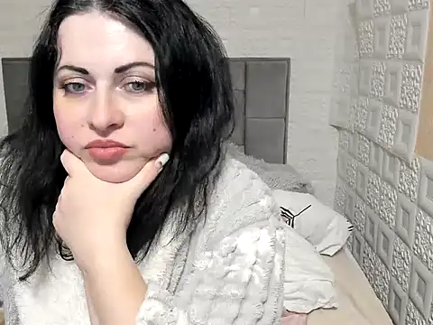 Snapshot of Lillian2 chatting on 02-20-25, 07:41 Lillian2 online show from 02-20-25, 07:41