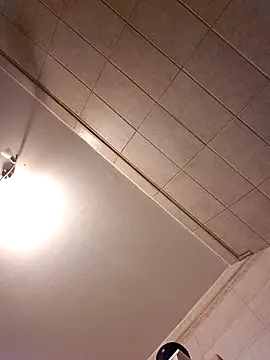 Isabellaa04 online show from 11-08-25, 03:21