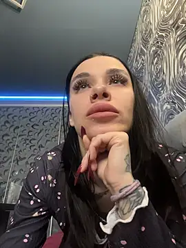 Queen of pain online show from 03-08-26, 07:11