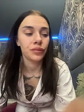 Queen of pain online show from 03-01-26, 06:57