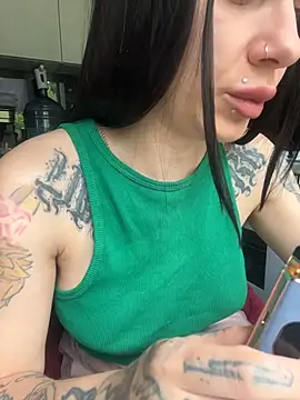 Queen of pain online show from 06-04-26, 06:18