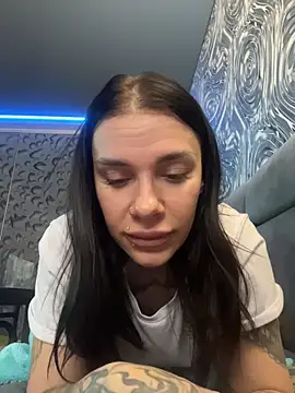 Queen of pain online show from 02-16-26, 07:40