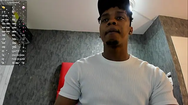 Snapshot of DominicSccott chatting on 05-10-26, 12:53 DominicSccott online show from 05-10-26, 12:53