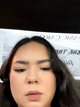 Snapshot of Hana-Noami chatting on 10-26-25, 12:16 Hana-Noami online show from 10-26-25, 12:16