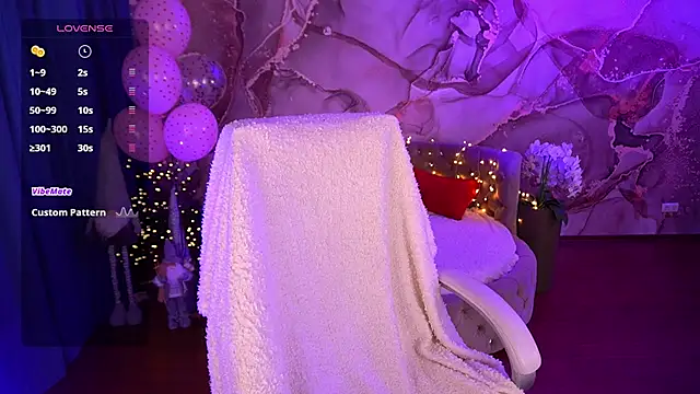 Snapshot of Daenerys_Daenn chatting on 01-20-25, 10:40 Daenerys Daenn online show from 01-20-25, 10:40