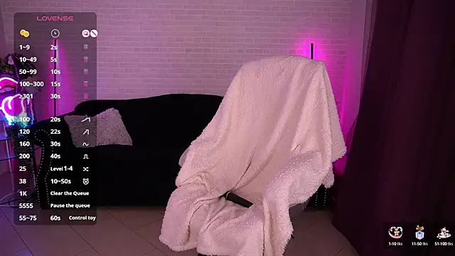 Snapshot of Daenerys_Daenn chatting on 01-27-25, 03:18 Daenerys Daenn online show from 01-27-25, 03:18