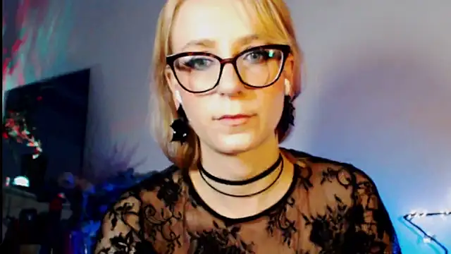 welliza online show from 03-18-25, 01:57
