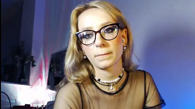 welliza online show from 03-19-25, 01:10