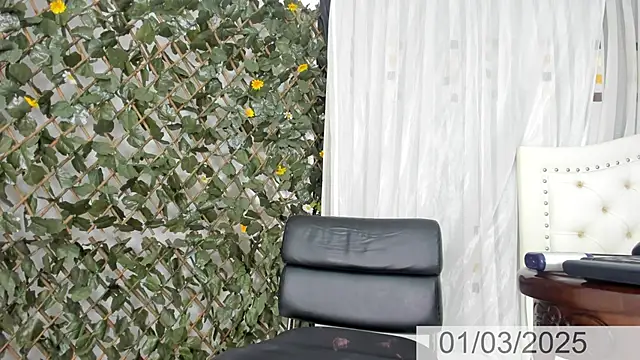 Snapshot of BunnyHotsx chatting on 03-02-25, 01:15 BunnyHotsx online show from 03-02-25, 01:15