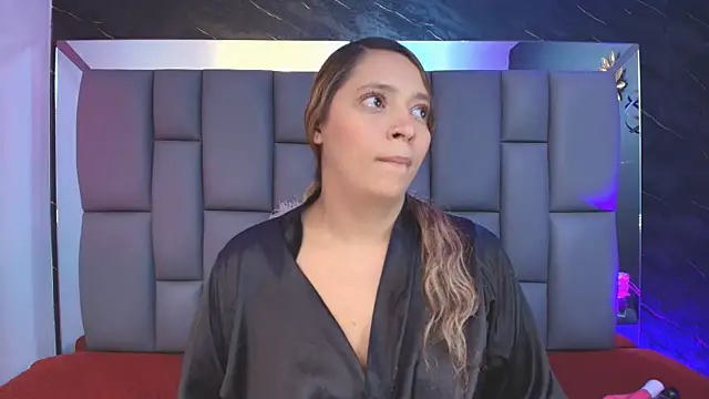  MiaBrown  online show from 10-04-25, 12:07