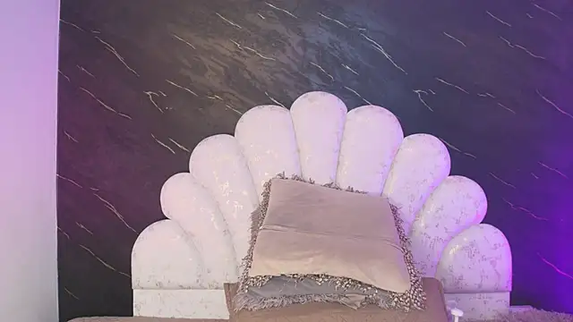  MiaBrown  online show from 03-30-26, 12:06