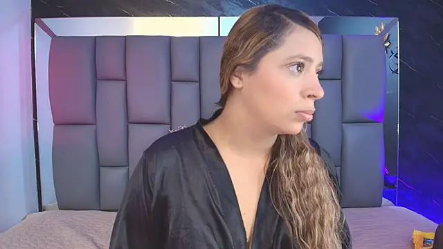  MiaBrown  online show from 10-03-25, 12:06