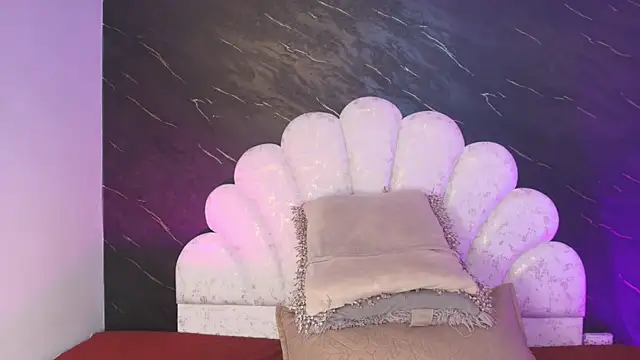  MiaBrown  online show from 04-04-26, 12:12