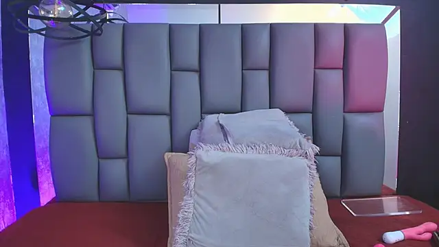  MiaBrown  online show from 09-19-25, 12:09