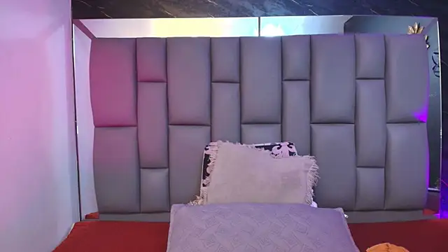  MiaBrown  online show from 11-12-25, 12:09