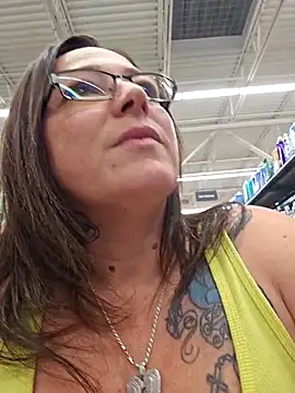 Snapshot of angelbaby1998 chatting on 03-14-26, 02:50 angelbaby1998 online show from 03-14-26, 02:50