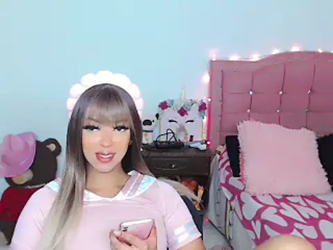 Tanedra collings online show from 03-06-25, 06:41