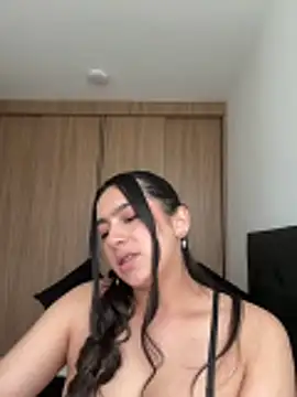 Nicollemays online show from 05-02-26, 04:23
