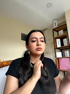 Nicollemays online show from 11-10-25, 03:17