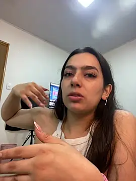 Nicollemays online show from 03-22-25, 12:14