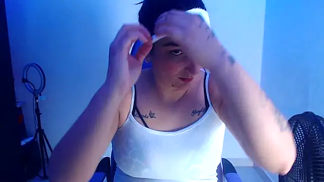 Snapshot of liz_dirty chatting on 09-09-25, 10:52 liz dirty online show from 09-09-25, 10:52