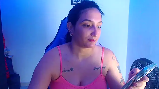 Snapshot of liz_dirty chatting on 09-24-25, 10:16 liz dirty online show from 09-24-25, 10:16