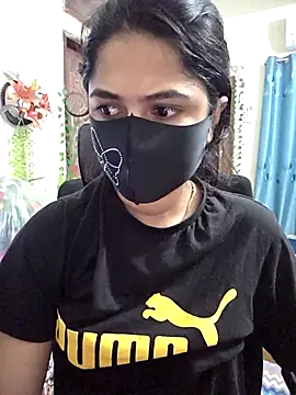 Snapshot of Suvosri chatting on 09-29-25, 05:25 Suvosri online show from 09-29-25, 05:25