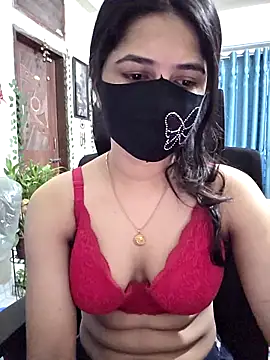 Snapshot of Suvosri chatting on 11-18-25, 06:17 Suvosri online show from 11-18-25, 06:17