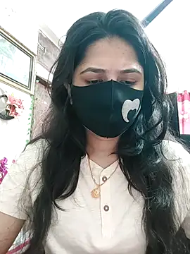 Snapshot of Suvosri chatting on 03-21-25, 01:12 Suvosri online show from 03-21-25, 01:12