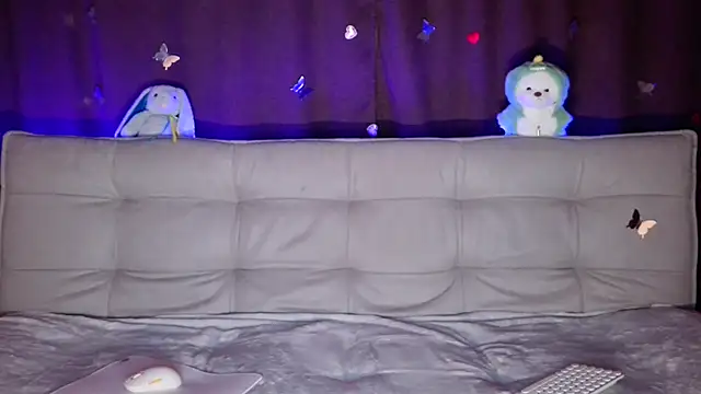 intolerable girl online show from 10-07-25, 07:48