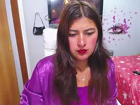 Yunhot  online show from 06-01-26, 04:35