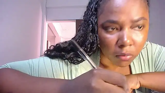 yselahot online show from 01-13-26, 07:18