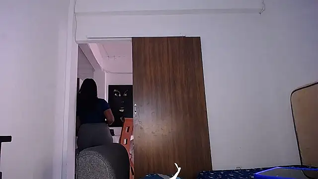 Snapshot of yselahot chatting on 01-16-26, 02:21 yselahot online show from 01-16-26, 02:21