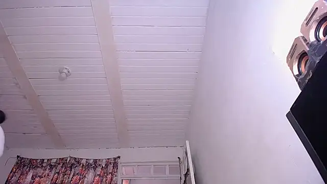 yselahot online show from 10-12-25, 03:24