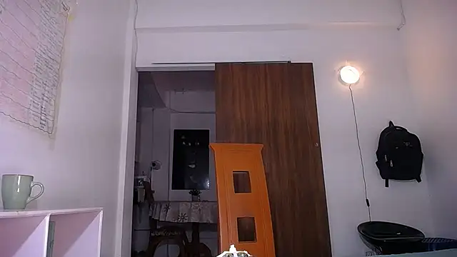 yselahot online show from 04-22-26, 02:02