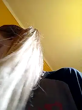 Snapshot of _Sweet_Love_ chatting on 02-19-25, 03:05  Sweet Love  online show from 02-19-25, 03:05