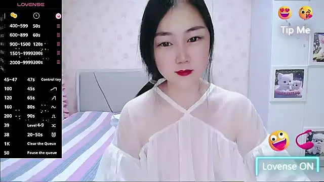 Snapshot of Elvira_baby chatting on 07-20-26, 02:52 Elvira baby online show from 07-20-26, 02:52