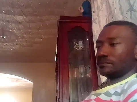 Snapshot of LookingLover34 chatting on 11-09-25, 04:33 LookingLover34 online show from 11-09-25, 04:33