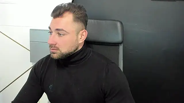 Snapshot of DuncanStone chatting on 02-19-25, 08:12 DuncanStone online show from 02-19-25, 08:12