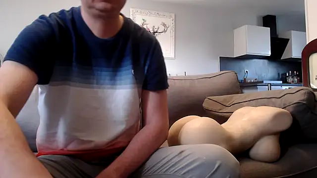 freddy0222222 online show from 05-28-26, 05:15