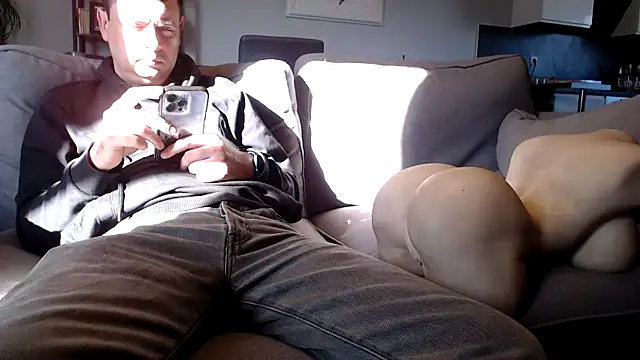 freddy0222222 online show from 04-26-26, 07:05
