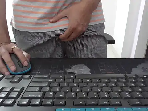 mrose8080 online show from 02-20-26, 06:32