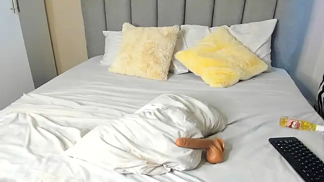 sexybutt888 online show from 03-04-26, 10:34