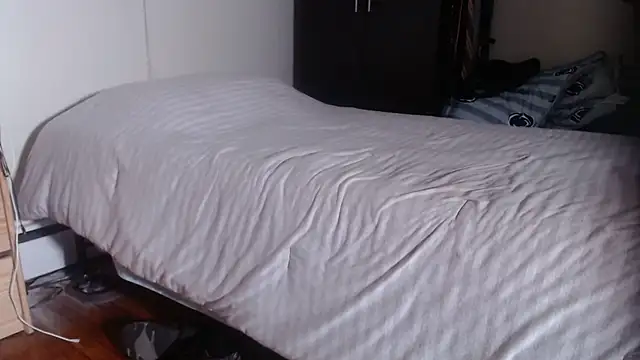hottottrot691 online show from 04-13-26, 12:25