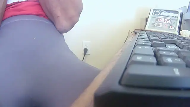 hottottrot691 online show from 06-03-26, 02:33