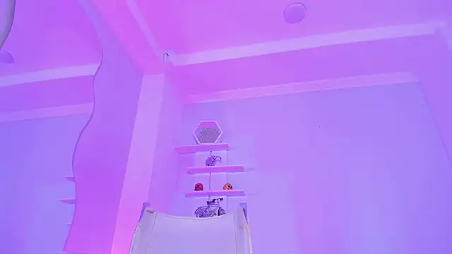 CamileHolmes online show from 03-02-25, 07:43