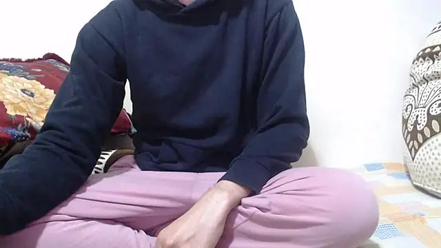 Snapshot of Alexdelarge323 chatting on 03-31-26, 11:56 Alexdelarge323 online show from 03-31-26, 11:56