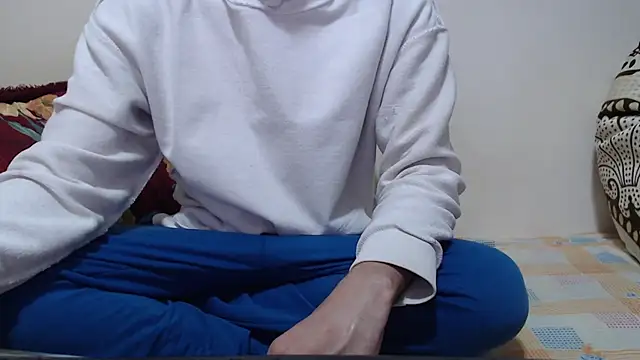 Snapshot of Alexdelarge323 chatting on 04-14-26, 03:17 Alexdelarge323 online show from 04-14-26, 03:17