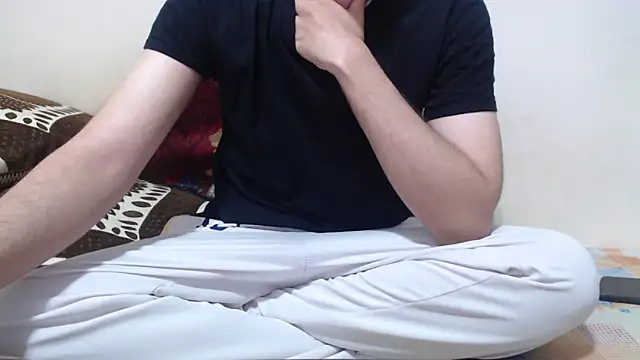 Alexdelarge323 online show from 04-27-26, 02:37